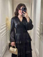 ⁦‏فستان أسود ساتان⁩ - الصورة ⁦2⁩